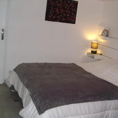 Apartment Petit Nid Douillet A Port-bail Portbail