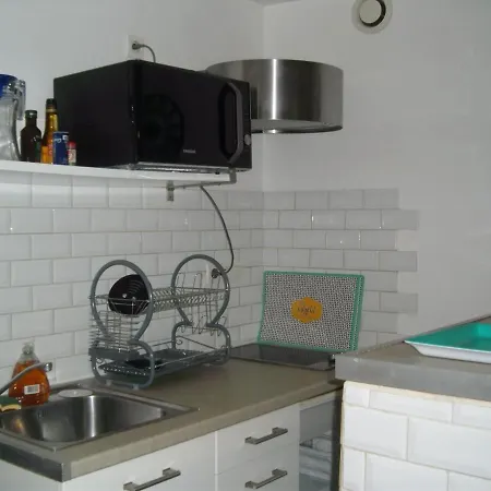 Petit Nid Douillet A Port-bail Apartment