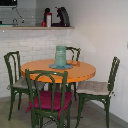 Petit Nid Douillet A Port-bail Apartment *