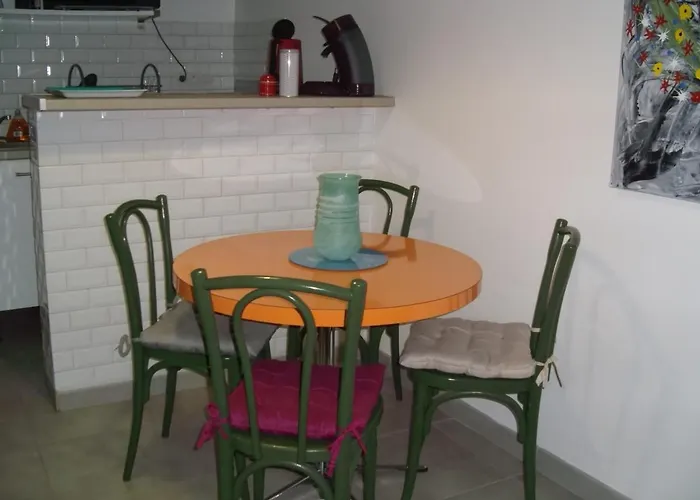 Petit Nid Douillet A Port-bail Apartment *