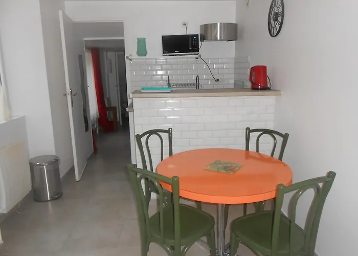 Petit Nid Douillet A Port-bail Appartement Portbail